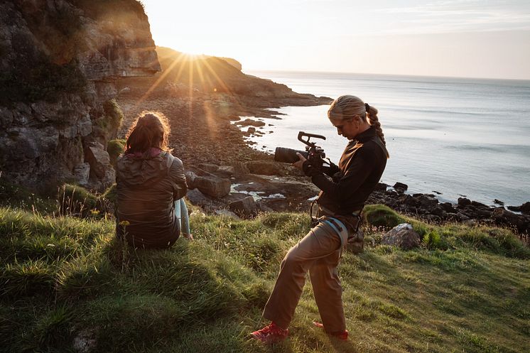 EOS C80_Lifestyle_Sunset_over_coastline_625583.jpg