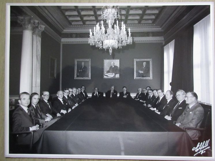 Bankrådssalen – Bestyrelsesmøde 1960, Holmens Kanal 14. Photo courtesy of Danske BankJPG.JPG