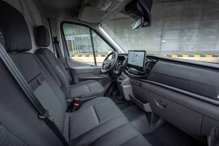 2025 Ford_E-Transit Enhanced Range (4).jpg