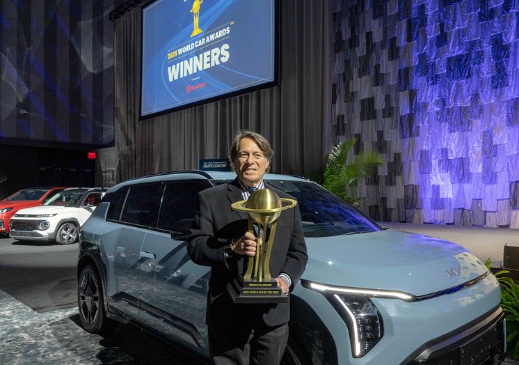 (Photo 2) Kia EV3 Wins 2025 World Car of the Year.jpg