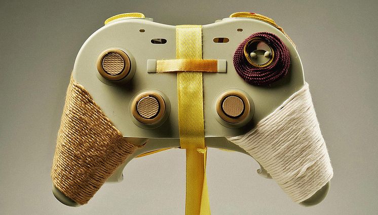 BPL_CONTROLLER_2_LOWRES.jpg