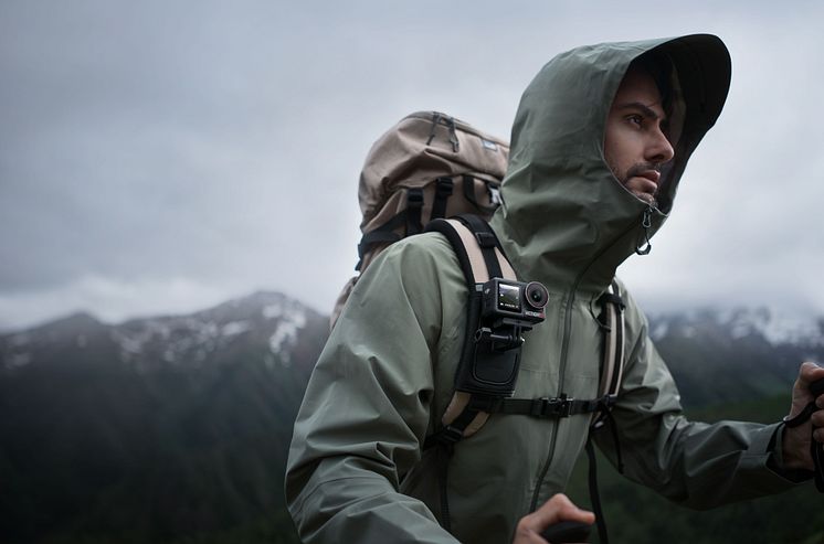 Osmo Action 5 Pro_Outdoor KV_Hiking.jpg