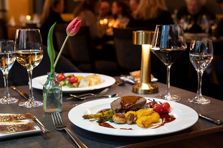 Restaurant JOSEPHINE im Krystallpalast Varieté