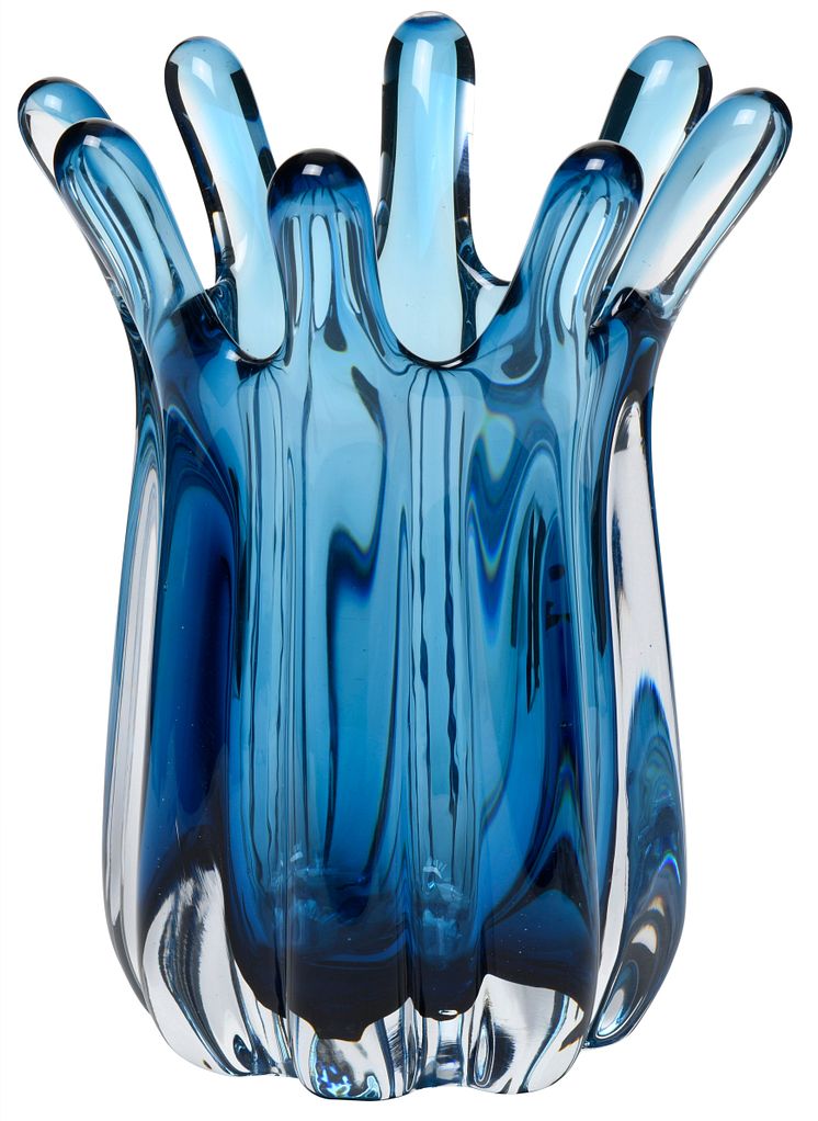 NYHET! Vase Saga 21 cm Blue Glass 19,90 EUR.jpg