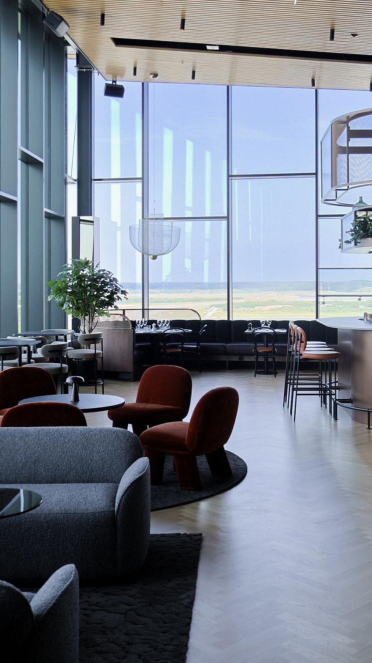 CL Helsinki Airport Rooftop Bar vol 2.JPG