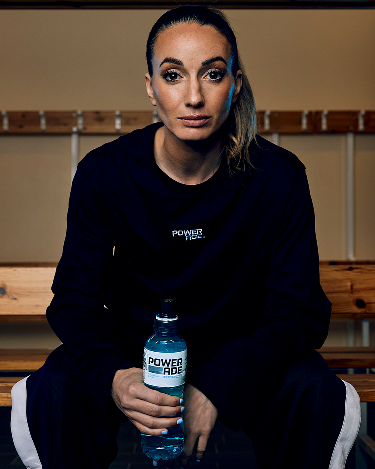 Kosovare Asllani Powerade 11.png