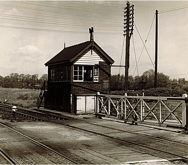 Chipping Campden Signal box.png