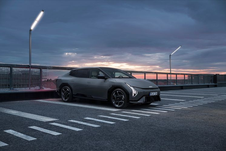 Elbilen Kia EV4 lanseras Sverige 