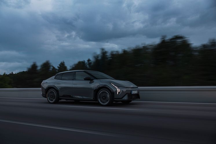 Elbilen Kia EV4 lanseras Sverige 