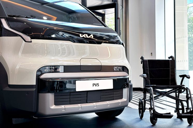 kia-PV5-corporate-introducing-PV5-WAV-print-3600x2400-2.jpg