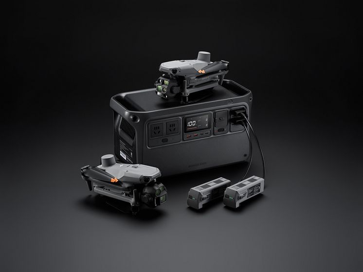 DJI Power 1000 with the Matrice 4 Series.jpg