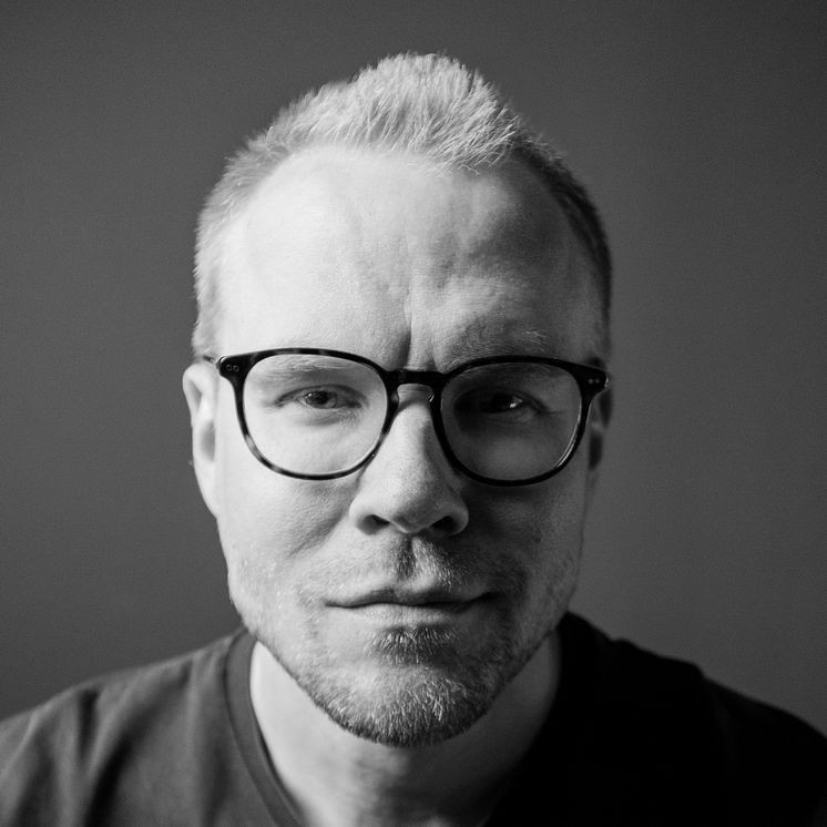 Micke_press-1200x1200.jpg