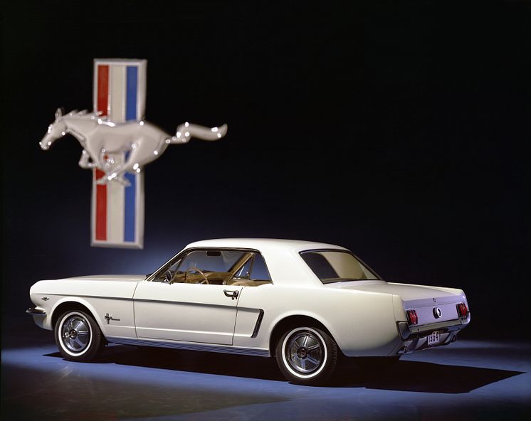 Ford Mustang hardtop_1965_Mustang 60.jpg