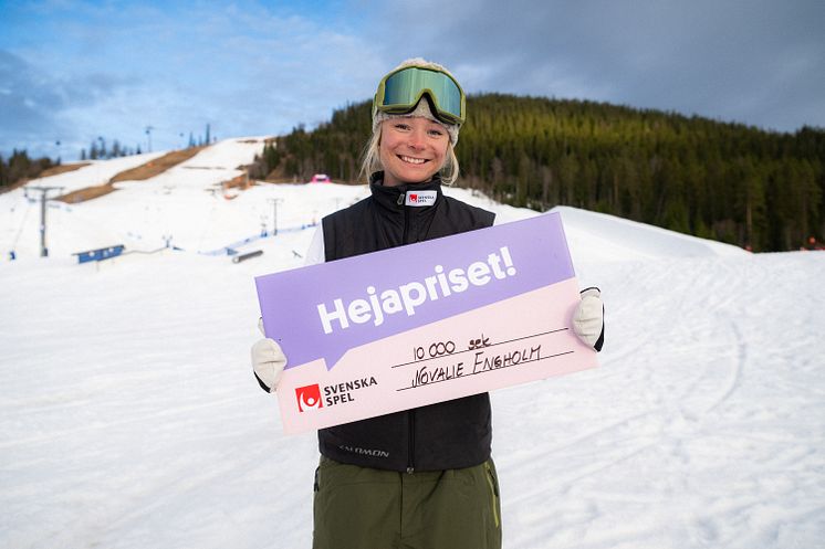 250411-SM-DAG-2-SNOWBOARD-SLOPESTYLE-HEJAPRIS-NOVALIE-FOTO-DANIEL-BERNSTÅL.jpg