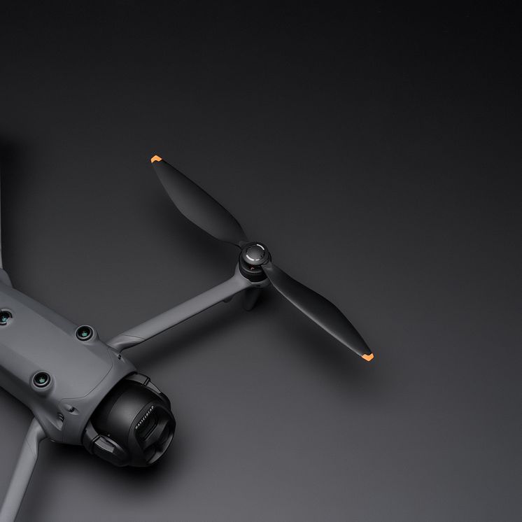 DJI Mavic 4 Pro Spare Propellers (Pair)_black.jpg
