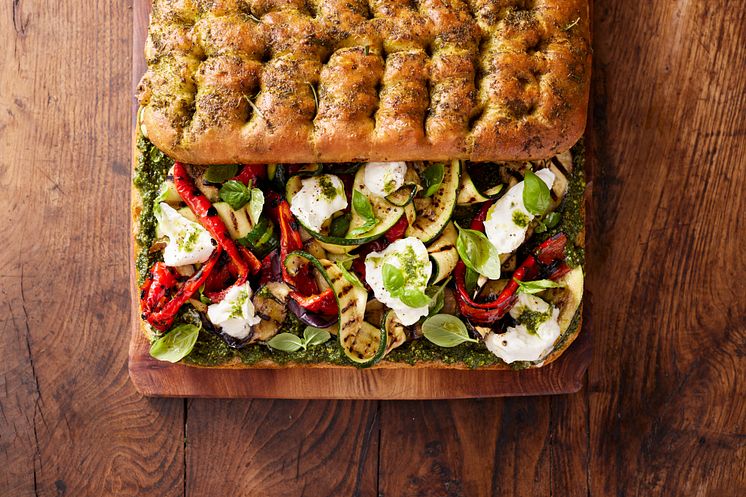 Focaccia bread recipe-5-landscape-A.jpg