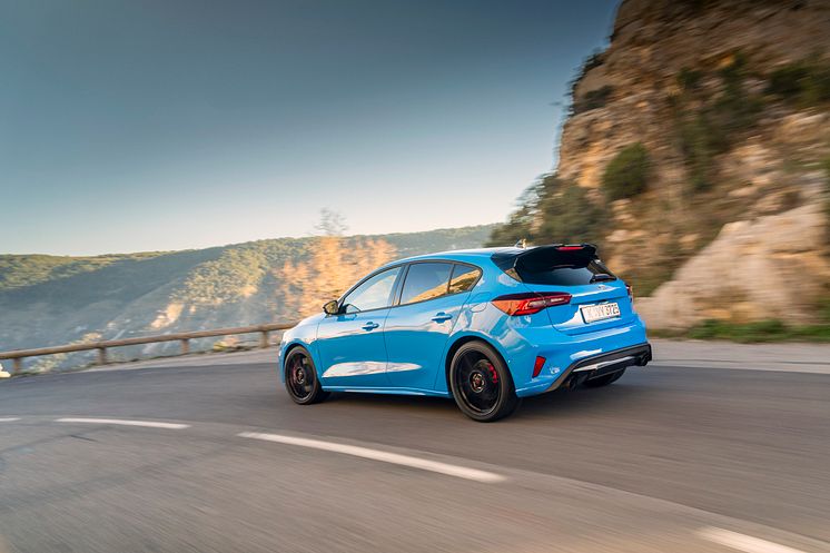 2024_FORD_FOCUS-ST_27.jpg