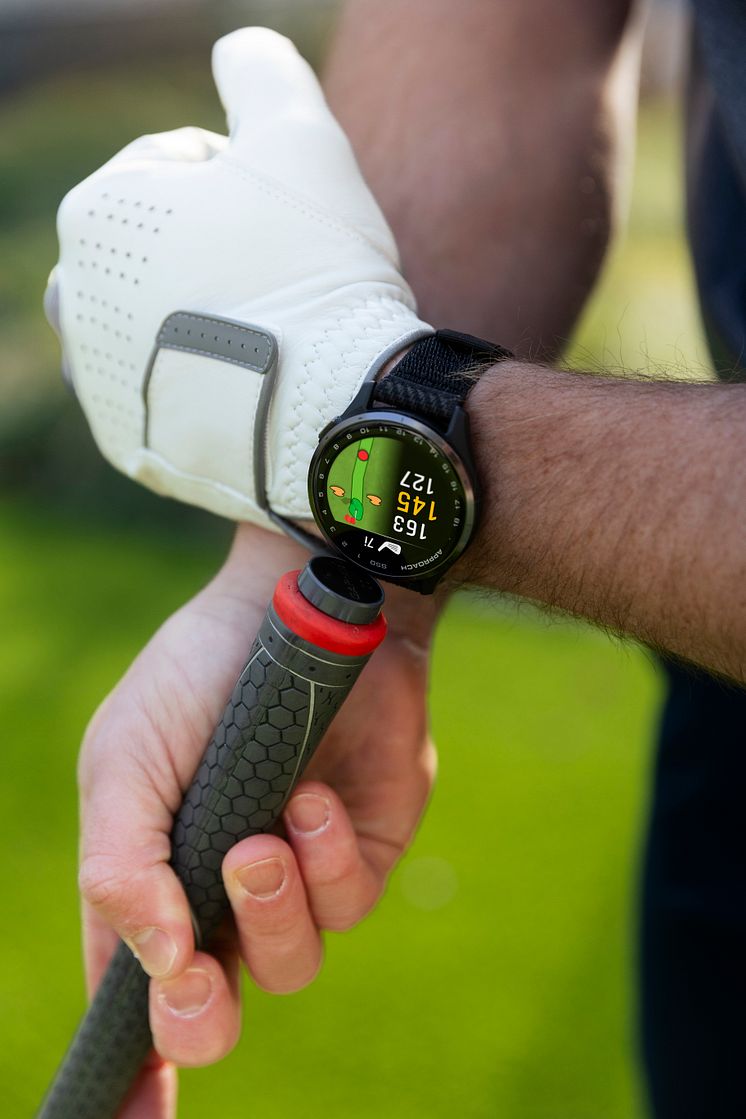 Garmin_Approach CT1_Lifestyle3.jpg