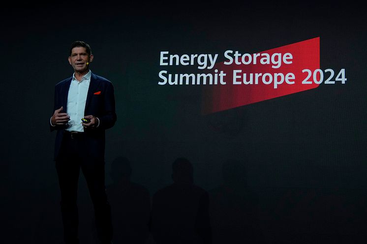  CEO Bernhard Suchland Speaking at the Energy Storage Summit Europe