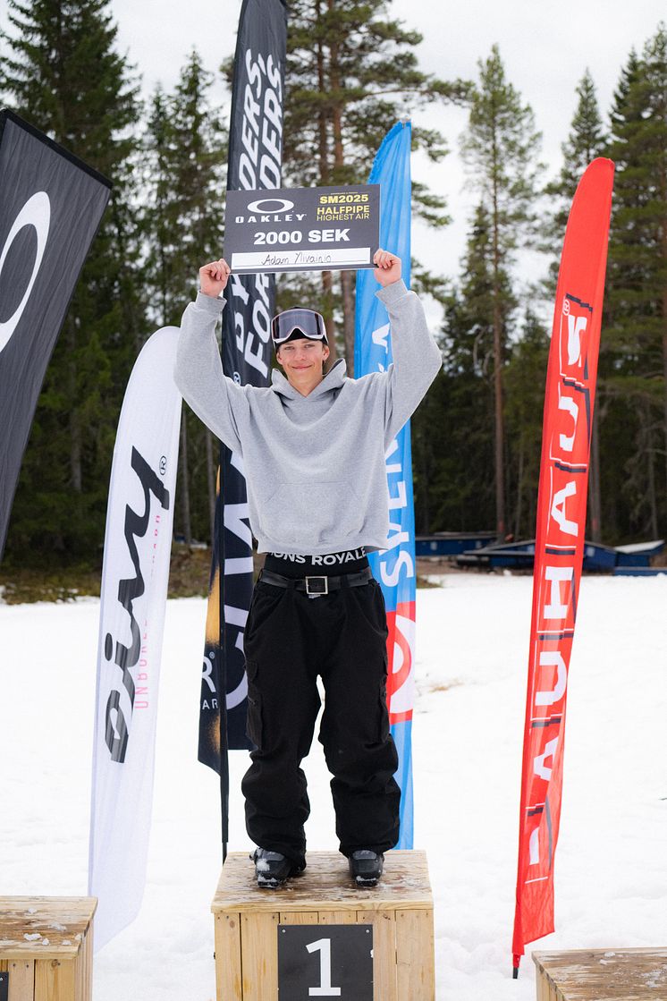 250411-SM-DAG-2-Adam-Y-vinnare-highest-air-foto-Daniel-Bernstål.jpg