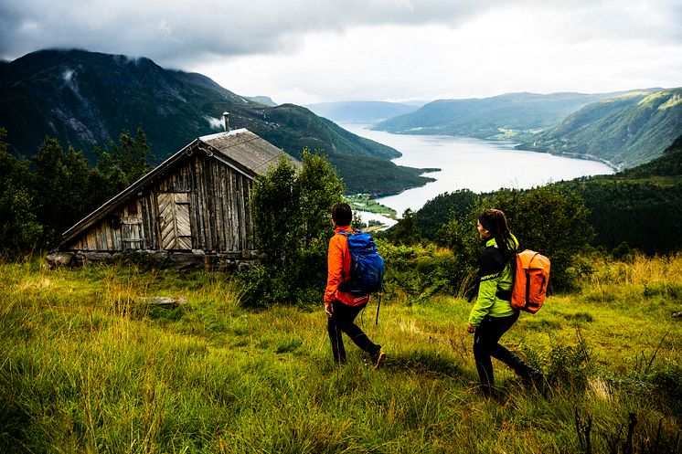 Hiking Eresfjord Foto Mattias Fredriksson_2000pix.jpg