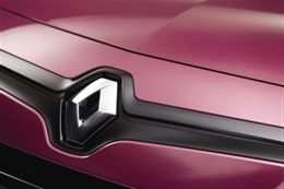 Renault Twingo er den første Renault med den nye markante designstil - blandt andet med stort logo