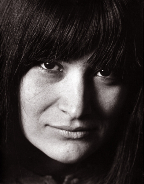Gabriela Melinescu small.png