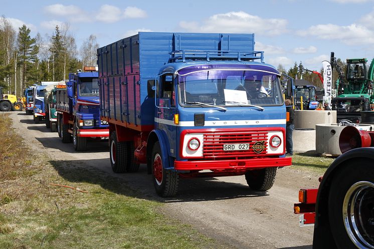 Både veteranlastbilar och traktorer kommer under lördagen att visa upp sig i en kortege Gårdagens trotjänare har förstås sin givna plats i Emmaboda Foto Tomas Ek.jpg