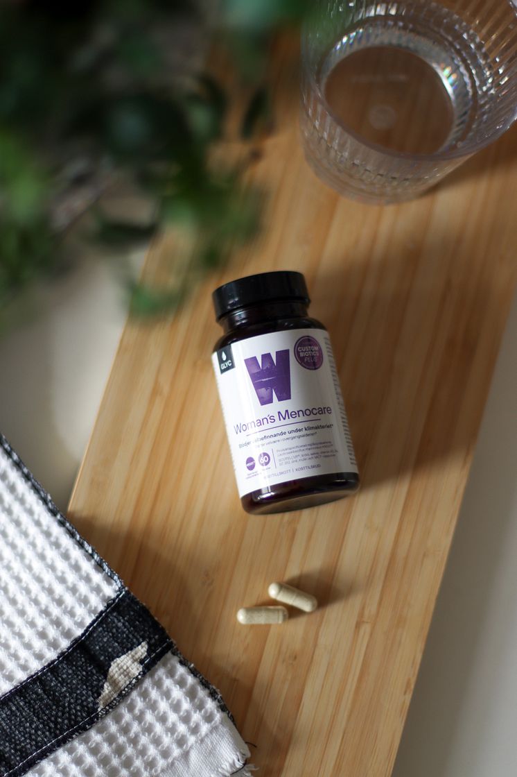 GLYC_Custom_Biotics_Plus_Womans_Menocare-1.jpg
