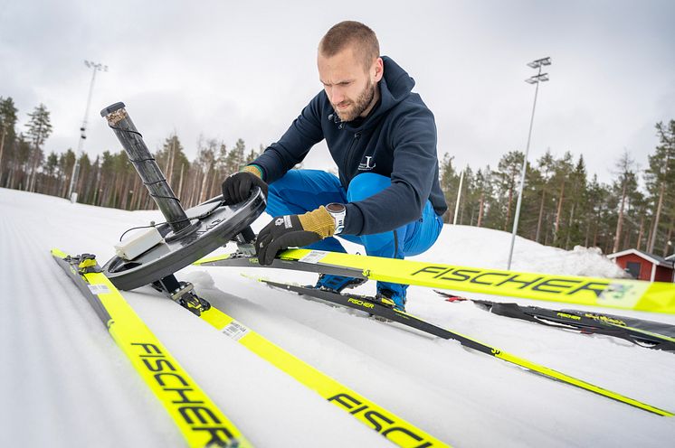 Kalle Kalliorinne, forskare inom maskinelement med inriktning skidteknologi vid Luleå tekniska universitet