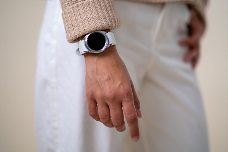 Samsung Galaxy Watch 4 Classic (2021)_rekonditionerad_refurbed.jpg