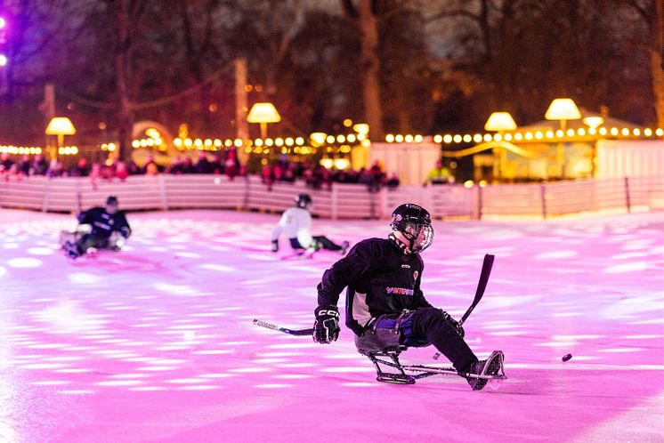 Paraishockey med Fifh i Folkets Park