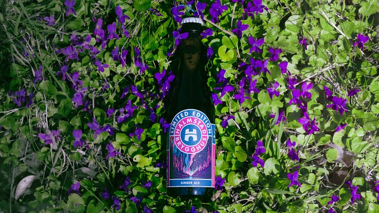 Amber Ale bland blommor.jpeg
