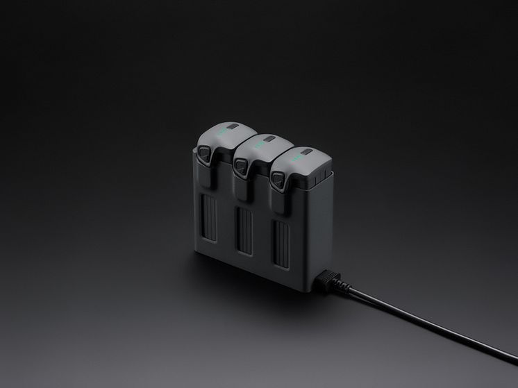 DJI Mavic 4 Pro Parallel Charging Hub_black.jpg