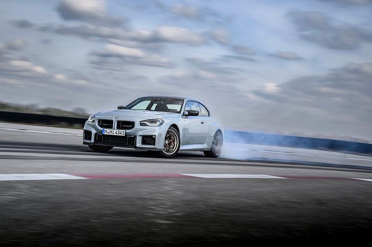 BMW M2 CS