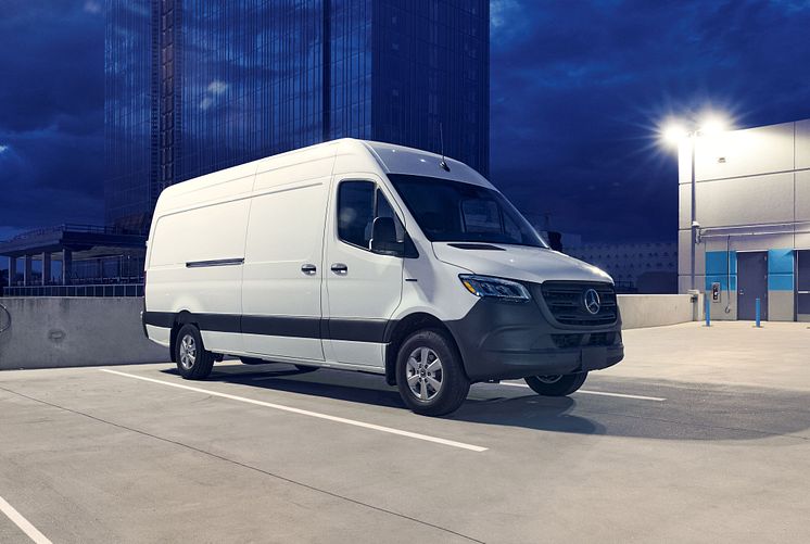 Mercedes-Benz eSprinter 2024