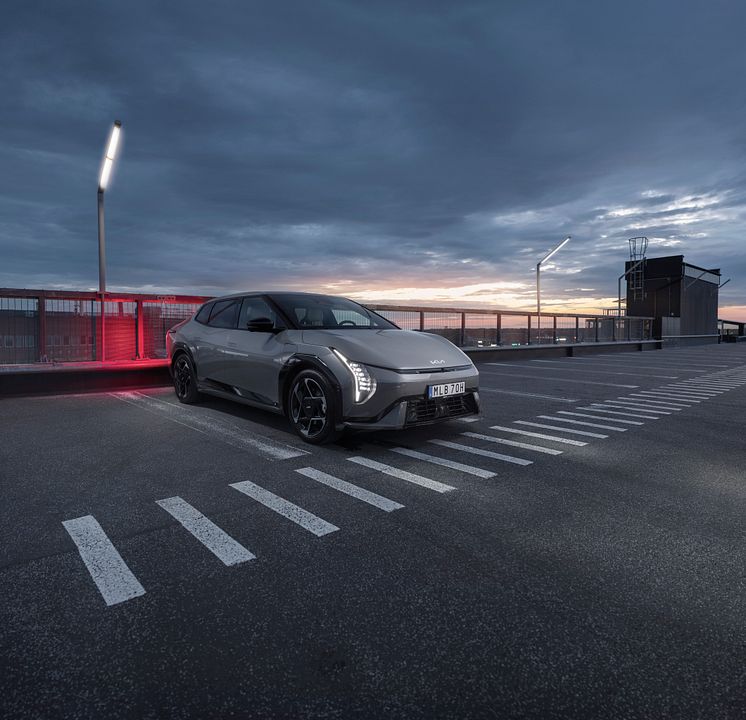 Elbilen Kia EV4 lanseras Sverige 