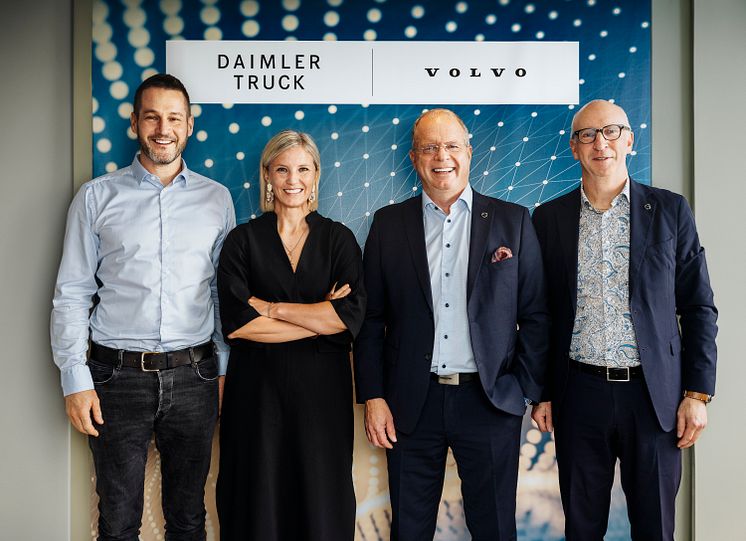 Daimler Truck och Volvokoncernen banar väg för en ny era av mjukvarudefinierade kommersiella fordon.jpg