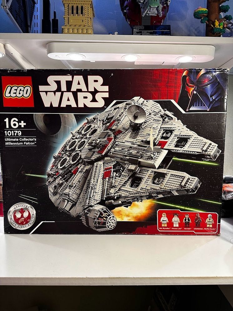 LEGO Star Wars - Millenium Falcon First Edition (1).jpeg