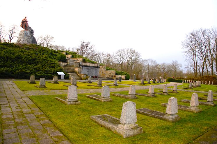 Seelow_Ehrenmal_TMB-Fotoarchiv_Matthias_Schäfer.jpg