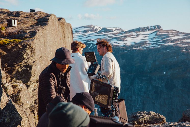 KYGO performance on Trolltunga