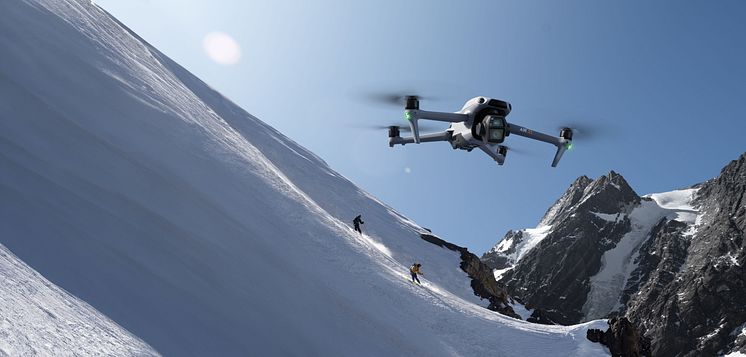 DJI Air 3S_Outdoor-KV_3.jpg