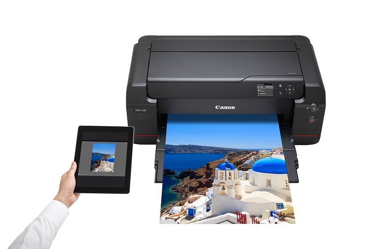 imagePROGRAF PRO-1100 LIFESTYLE 03.jpg
