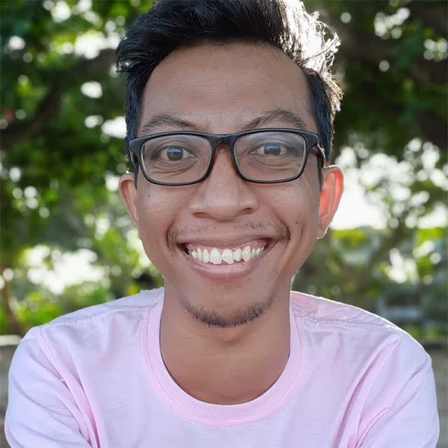 catur-author.jpg