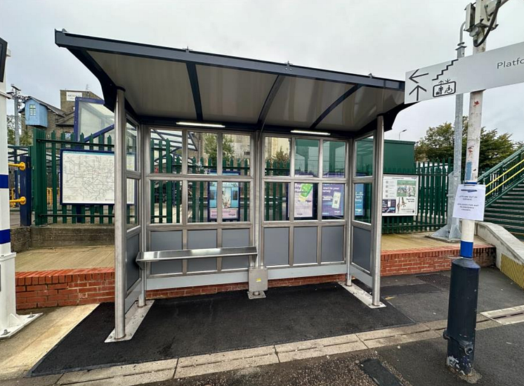 New waiting shelter at Royston