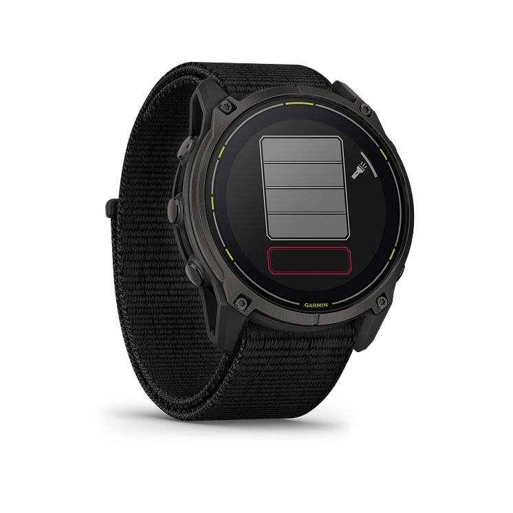 010-02751-01_06_Enduro3_black_HR_front-right_0004_flashlight.png