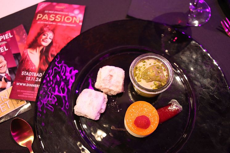Dinnershow PASSION 2024 im Stadtbad Leipzig