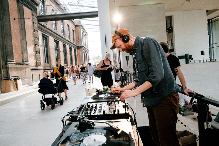 Ljudkonstnär Sven Wunder, SMK Fridays
