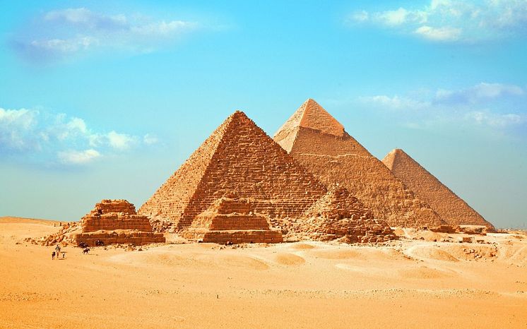 2b Egypt's pyramids - Samarabbas101_Shutterstock_2282312903.jpg