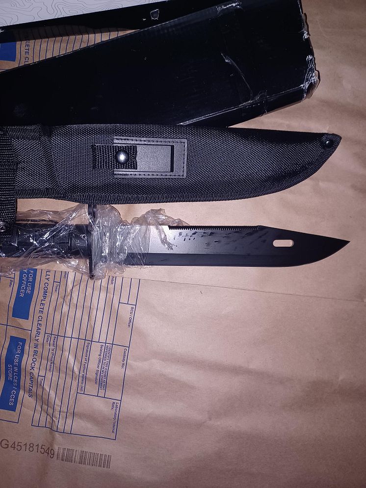 Knife.jpg